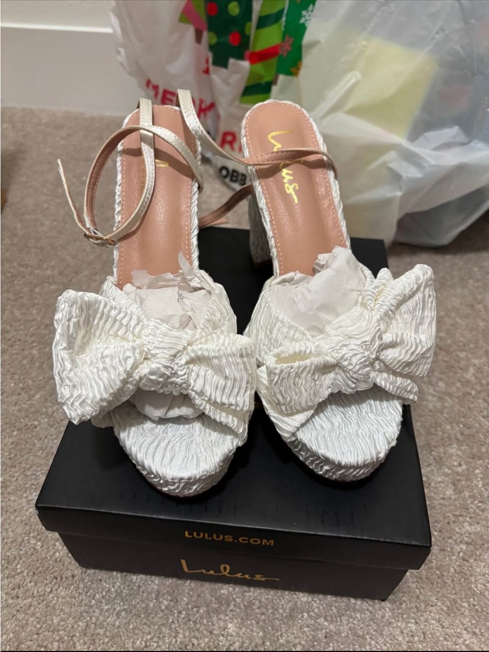 Lulu’s White Bow Platform Block Heels - Picture 3 of 5